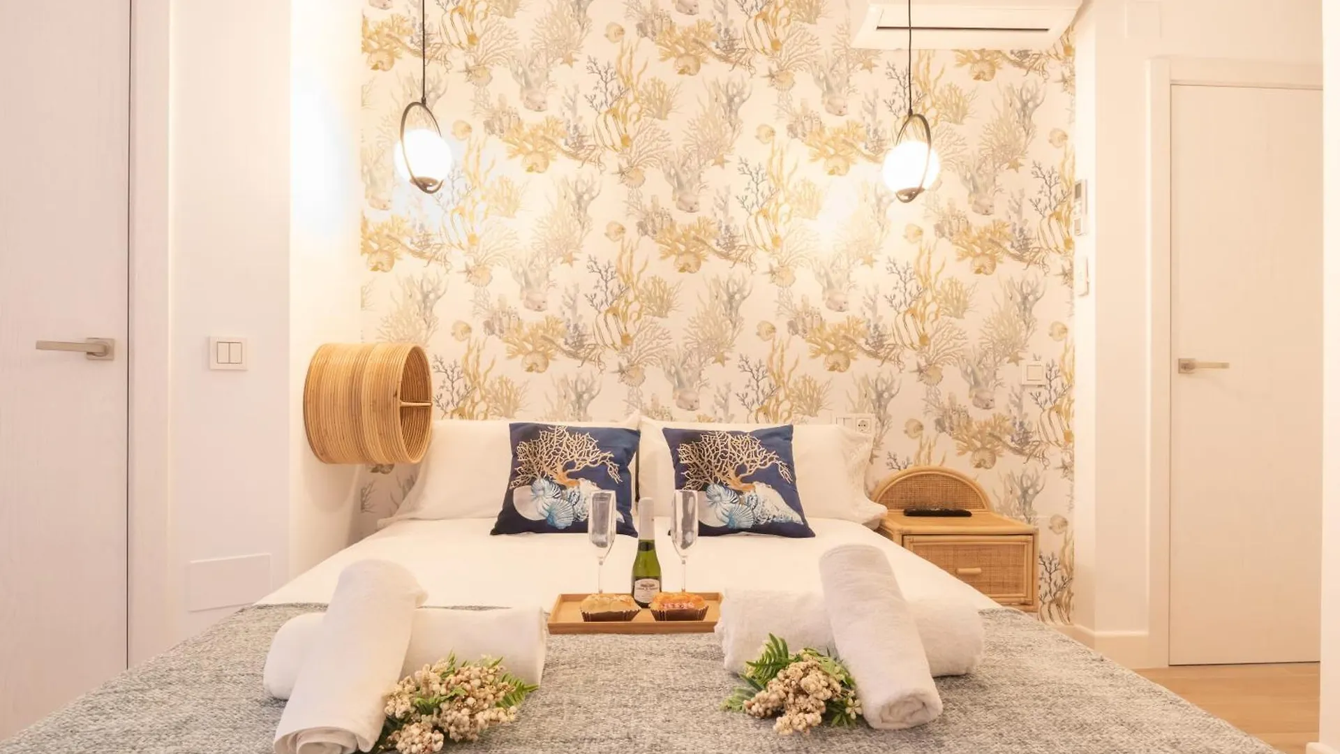 Estepona Downtown Near The Beach - Happy Rentals Apartament