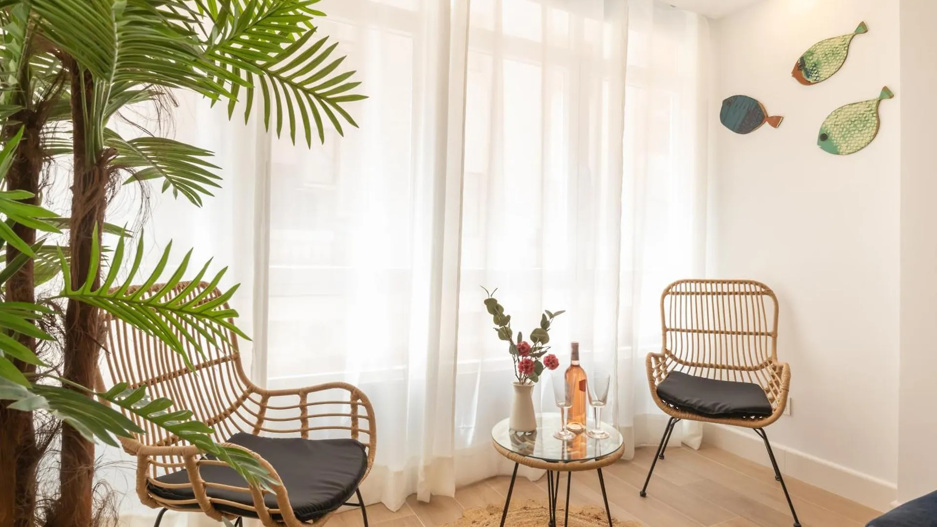 Estepona Downtown Near The Beach - Happy Rentals Hiszpania